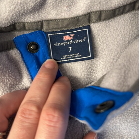 Vineyard vines fleece pullover boys size 7. Good used condition - Picture 3 of 6